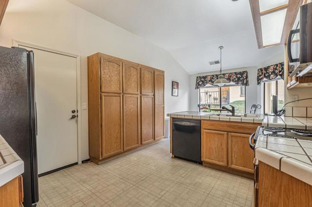 7510 Deveron Court, San Jose CA: https://media.crmls.org/mediaz/1ac0e734-2edd-4a6a-a9e2-4e8fb445eb52.jpg