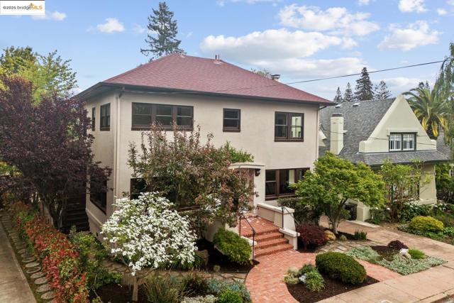 68 Fairview Ave., Piedmont CA: https://media.crmls.org/mediaz/1ac29a66-5f1e-4bbe-be13-d83be3527494.jpg