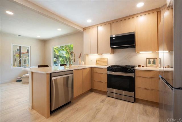 Detail Gallery Image 9 of 20 For 2328 Myrtle Ave, San Diego,  CA 92104 - 2 Beds | 1 Baths