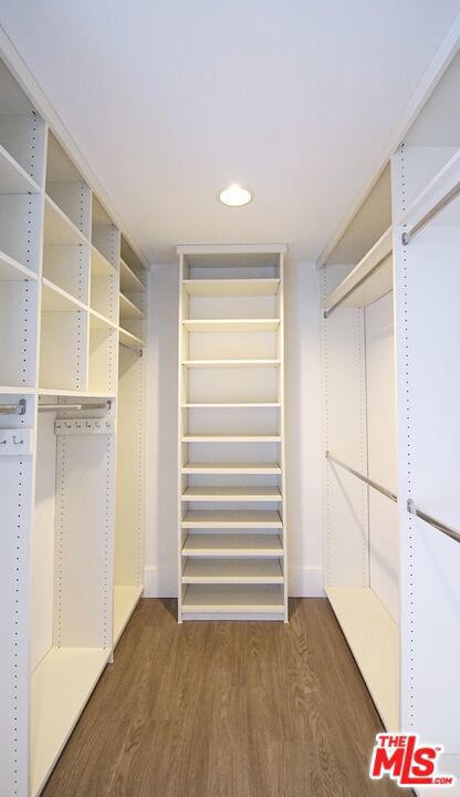 2724 Angelo Drive, Los Angeles CA: https://media.crmls.org/mediaz/1ac43585-8493-4dc2-801b-02047f3186a1.jpg