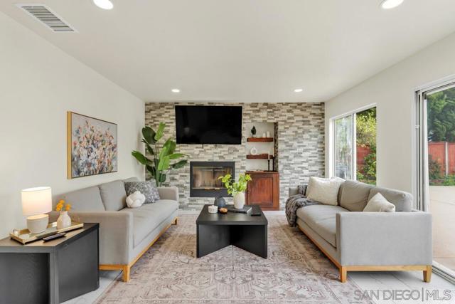 53 Avenida Descanso, Oceanside, California 92057, 4 Bedrooms Bedrooms, ,3 BathroomsBathrooms,Single Family Residence,For Sale,Avenida Descanso,250022717SD