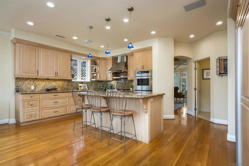 4330 Niagara Avenue - photo 14