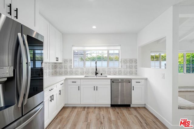 5614 Ponce Avenue, Woodland Hills CA: https://media.crmls.org/mediaz/1ac5e999-41e9-44e5-9aa5-d306cf8b8a8b.jpg