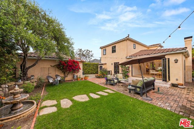 305 E Islay Street, Santa Barbara CA: https://media.crmls.org/mediaz/1ac617d0-1927-4a0c-9540-37f0f07a2982.jpg