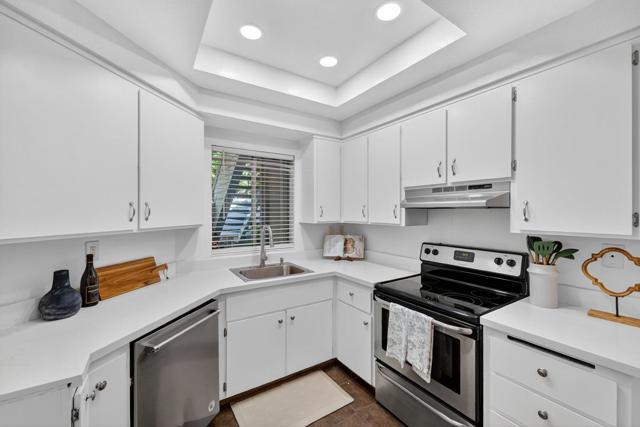 482 Shadowgraph Drive, San Jose CA: https://media.crmls.org/mediaz/1ac6cabe-c428-4209-a7b4-bc2e9c3328d5.jpg