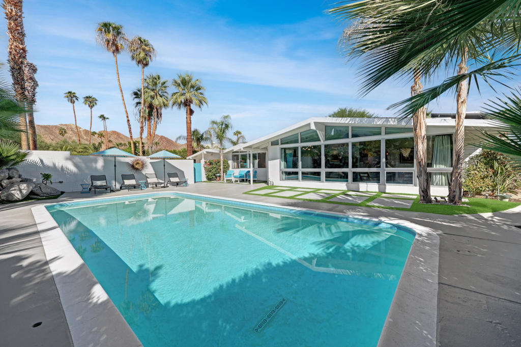 MLS #219138303PS image #2