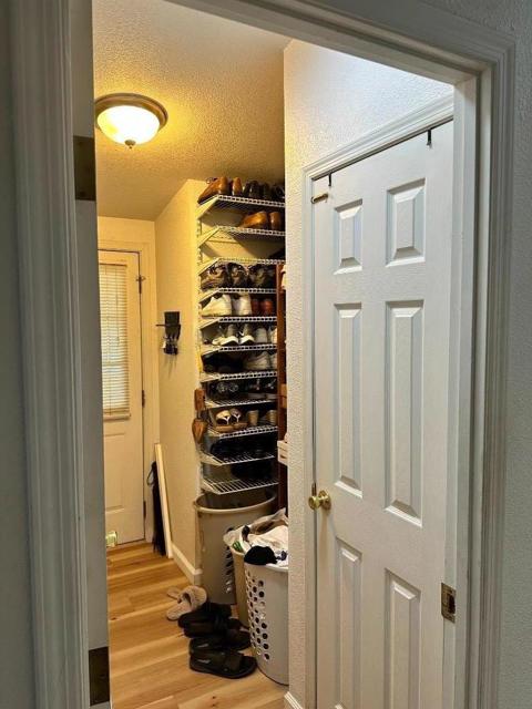 2025 Gold Street,  CA: https://media.crmls.org/mediaz/1ac7ab6b-c8cb-41ac-babc-53a6846648ad.jpg