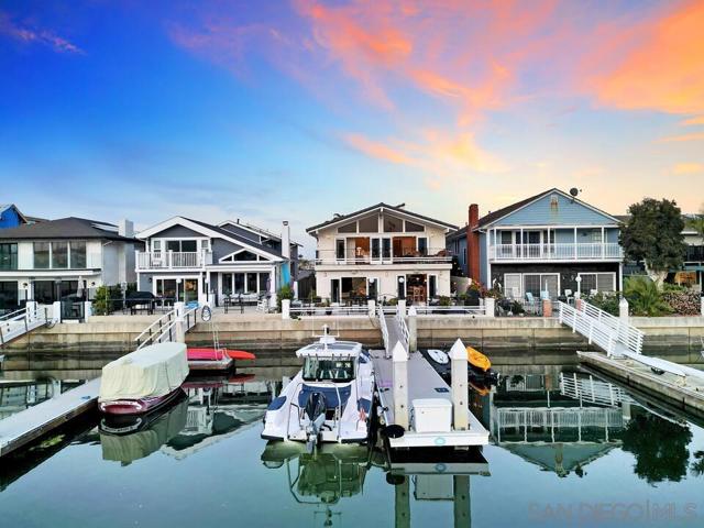 36 Admiralty Cross, Coronado CA: https://media.crmls.org/mediaz/1ac846c1-1b50-477a-a1cd-56647833cb90.jpg