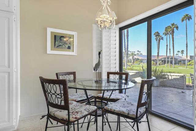 184 Ranch View Circle, Palm Desert, CA 92211