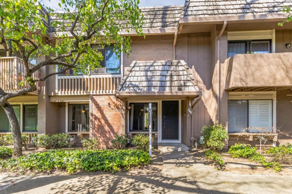 4636 Columbia River Court