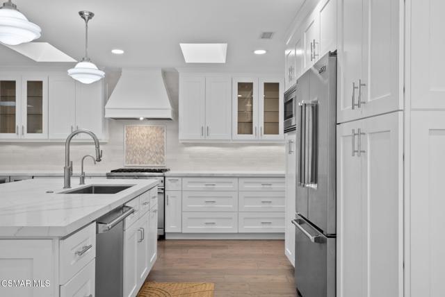 919 Aleeda Lane, Santa Barbara CA: https://media.crmls.org/mediaz/1ac98dd8-e9e2-4378-931b-4a6ff752b4da.jpg
