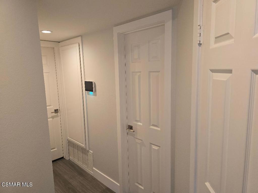 https://media.crmls.org/mediaz/1ac9a757-f8de-475f-a7e2-2ac1857f4199.jpg?preset=X-Large