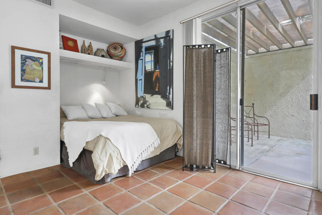 Image 10 of 30 For 78225 Cortez Lane 185