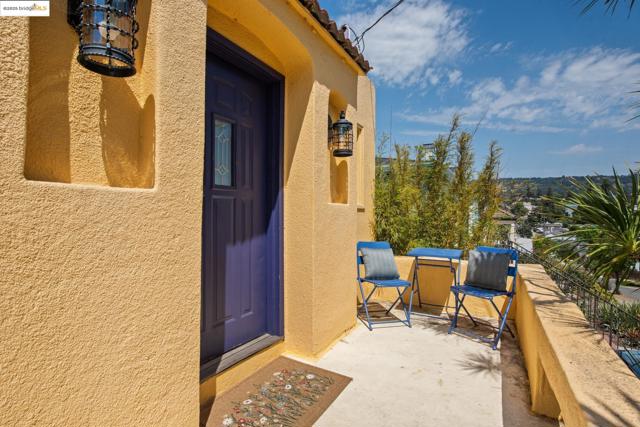 2721 Best Ave., Oakland CA: https://media.crmls.org/mediaz/1acb6de4-545a-437c-a4b2-2c681d7b1551.jpg