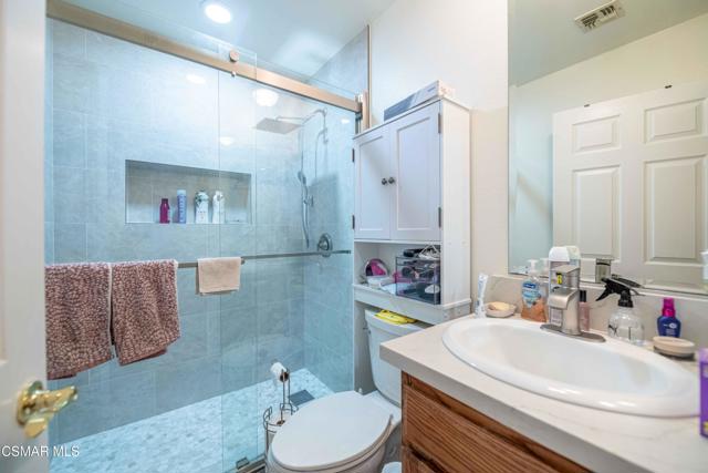 11300 Highridge Court, Camarillo CA: https://media.crmls.org/mediaz/1acc5987-1306-47ff-9883-36ae265a4b19.jpg