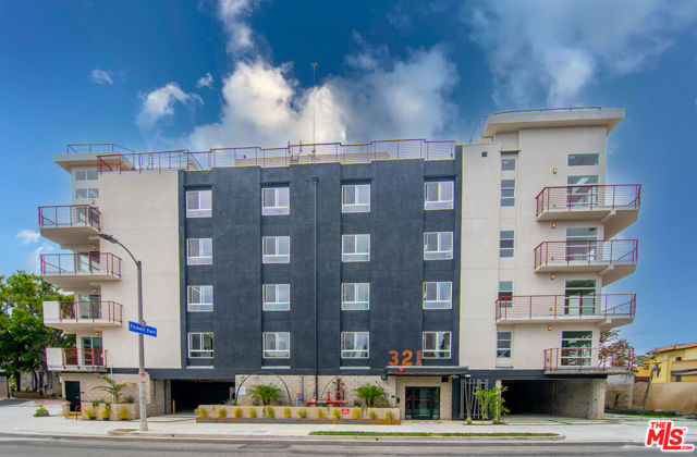 321 S Fickett Street, Los Angeles CA: https://media.crmls.org/mediaz/1acc9e06-e2ef-4299-a5a2-72718ce14584.jpg