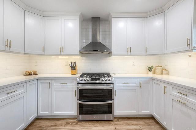 4540 Arbor Glen Way, Oceanside CA: https://media.crmls.org/mediaz/1accf4e4-29a3-440c-b437-773611f1970a.jpg