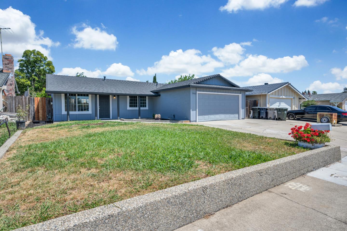 Image 2 for 7913 Deer Lake Dr, Sacramento, CA 95823