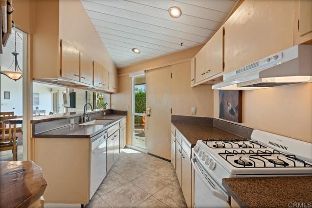 Detail Gallery Image 20 of 60 For 37800 Da Vall Dr #10,  Rancho Mirage,  CA 92270 - 2 Beds | 2 Baths