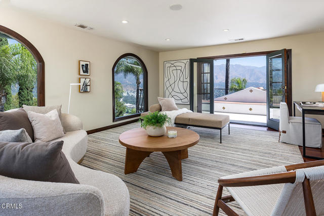 Detail Gallery Image 42 of 73 For 420 Inverness Dr, La Canada Flintridge,  CA 91011 - 6 Beds | 5/1 Baths