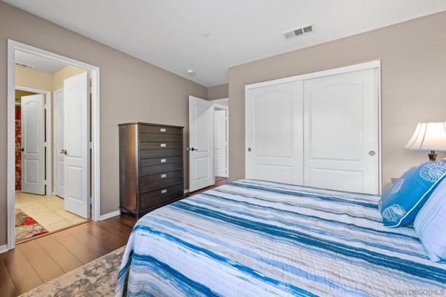 2954 Rangpur Court, Escondido CA: https://media.crmls.org/mediaz/1ace2de8-b81e-4e2b-b735-38c43e12a314.jpg