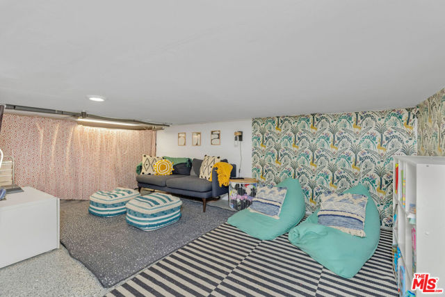 4734 La Villa Marina, Marina del Rey CA: https://media.crmls.org/mediaz/1ace3480-4c12-4edc-9b7e-23d3de8a6999.jpg