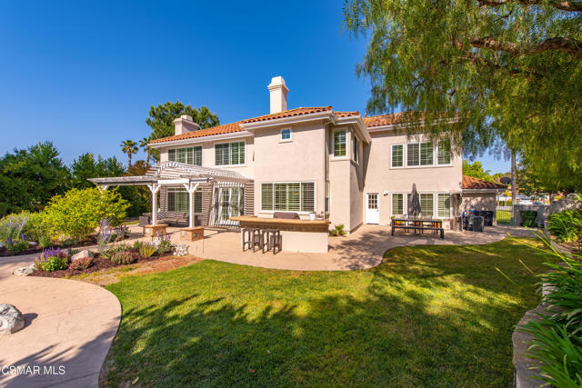 2445 Ranchgrove Drive, Westlake Village CA: https://media.crmls.org/mediaz/1ace5139-f2e6-4131-a49f-3fe7f0ec0991.jpg