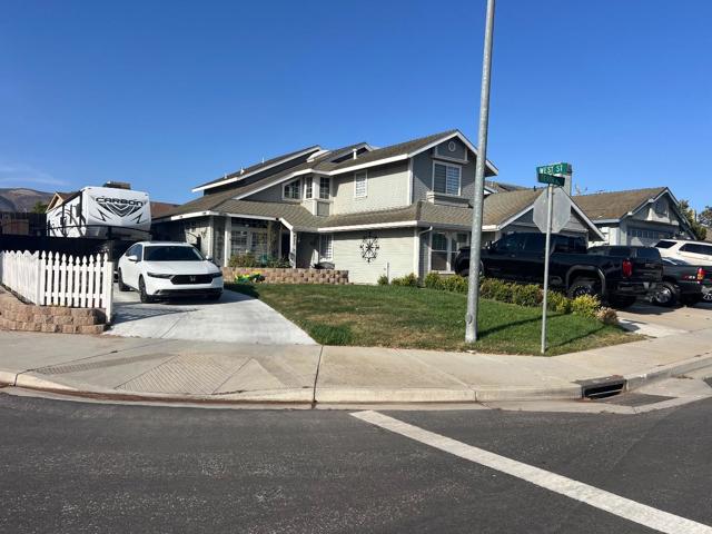423 Tierra Avenue, Soledad CA: https://media.crmls.org/mediaz/1aceb053-7f54-443b-bce4-f352a05d7b46.jpg