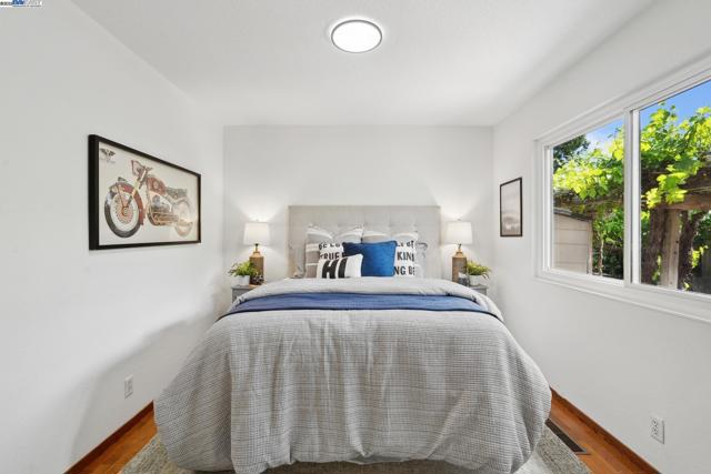 643 Contada Cir, Danville CA: https://media.crmls.org/mediaz/1acef658-4ede-47b5-a1b0-bb7de9b91283.jpg