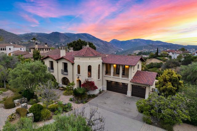 7727 Via Zafiro, San Diego CA: https://media.crmls.org/mediaz/1acf95e5-7e81-42ec-9d17-711e871cec89.jpg