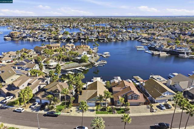 1963 Windward Pt, Discovery Bay CA: https://media.crmls.org/mediaz/1acfafa8-a537-4084-bc55-68fd49d64620.jpg