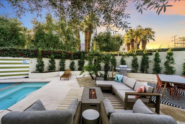130 W Racquet Club Road #308, Palm Springs, CA 92262
