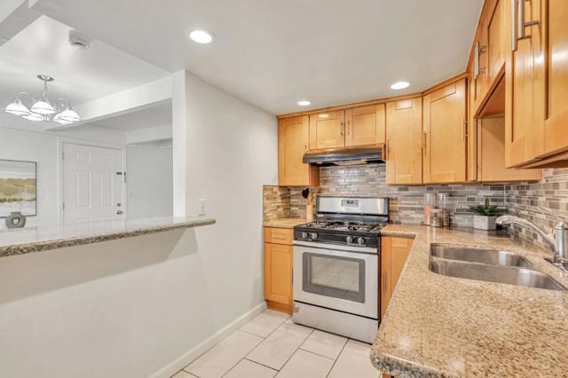 576 Sylvan Street, Daly City CA: https://media.crmls.org/mediaz/1ad04086-4586-4cb3-886a-122e041c1258.jpg