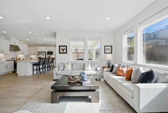 7081 Kirigin Way, Gilroy CA: https://media.crmls.org/mediaz/1ad0eed6-6fbf-4bc0-b20c-1f1bbd30f849.jpg