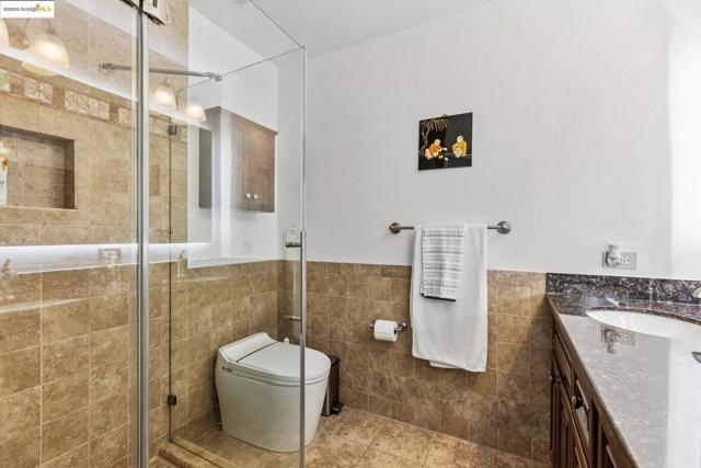 3422 Sunleaf Way, Richmond CA: https://media.crmls.org/mediaz/1ad147ab-a055-4f7d-8a60-23beb029e5df.jpg