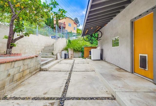 1279 N Hicks Drive, East Los Angeles CA: https://media.crmls.org/mediaz/1ad22435-5ec4-4732-b006-21016c6d7c57.jpg