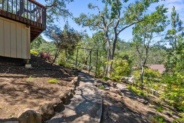 7175 Red Holly Court, San Jose CA: https://media.crmls.org/mediaz/1ad22510-fb05-4f91-875f-86808df65119.jpg