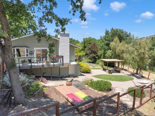 3480 White Oak Court, Morgan Hill CA: https://media.crmls.org/mediaz/1ad269cb-37b5-4540-9355-ce39c0ed9024.jpg