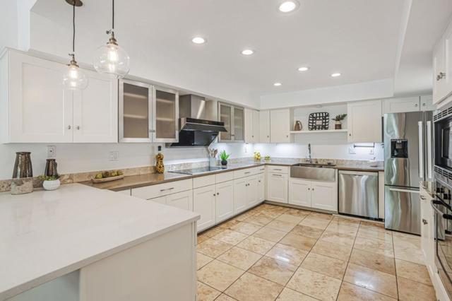 142 Calle Larga, Los Gatos CA: https://media.crmls.org/mediaz/1ad30285-9951-4e2b-9e1b-850ddb5edbbb.jpg