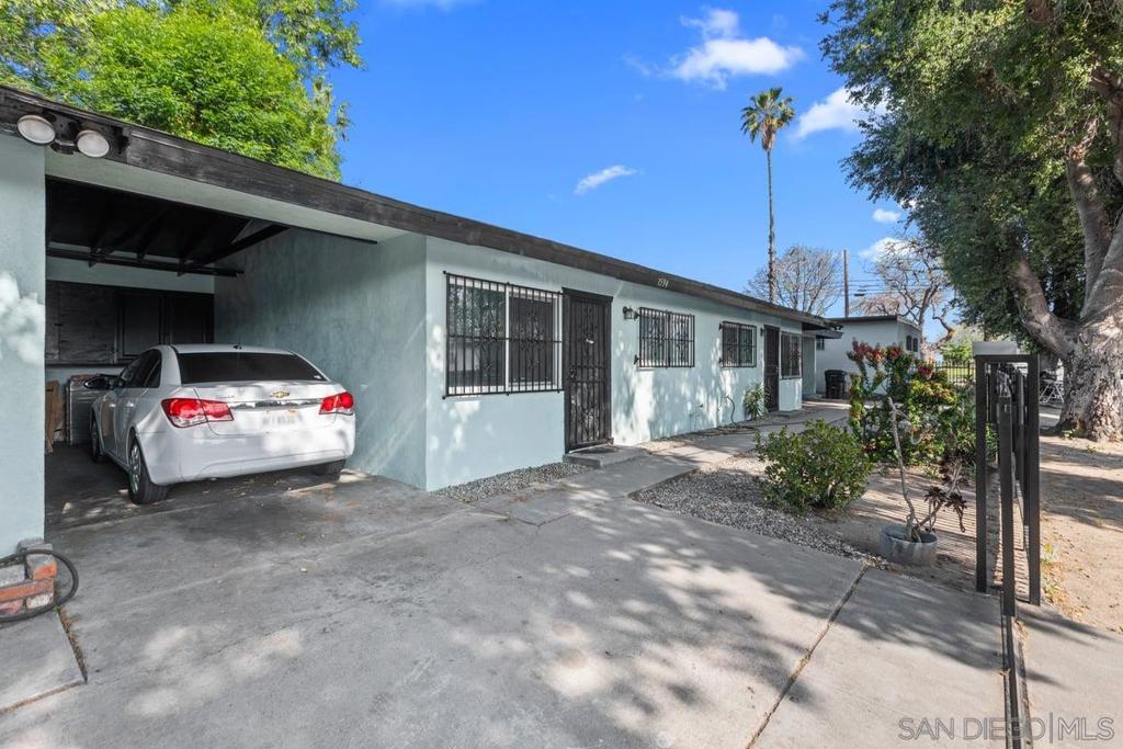 MLS #250025505SD img 18