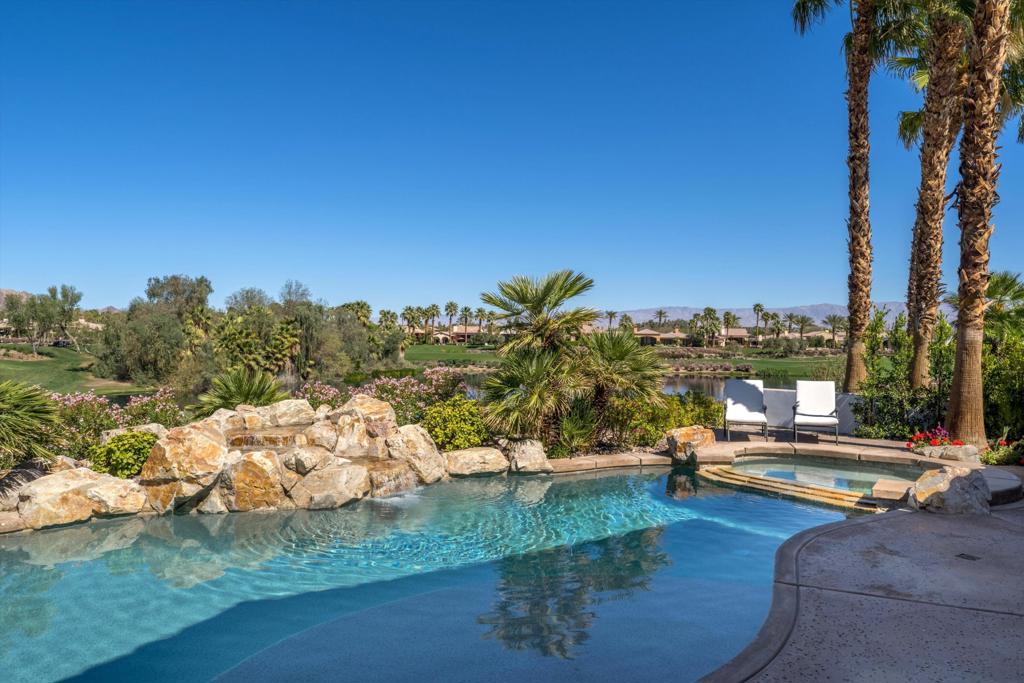 MLS #219138516DA image #3