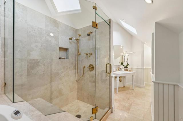 Image 76 of 101 For 2900 Hillside Drive