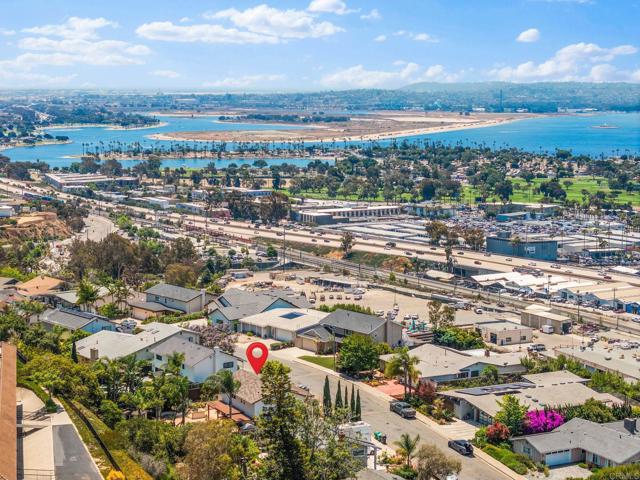 3903 Cadden Way, San Diego CA: https://media.crmls.org/mediaz/1ad3da38-a127-4c2e-a529-234b6bfbb822.jpg