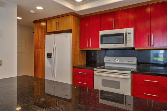 Detail Gallery Image 3 of 20 For 534 via De La Valle, Solana Beach,  CA 92075 - 2 Beds | 2 Baths