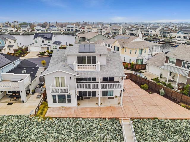 290 Waterside Place, Bethel Island CA: https://media.crmls.org/mediaz/1ad3f678-226d-468c-bac2-43acbecdf0e3.jpg