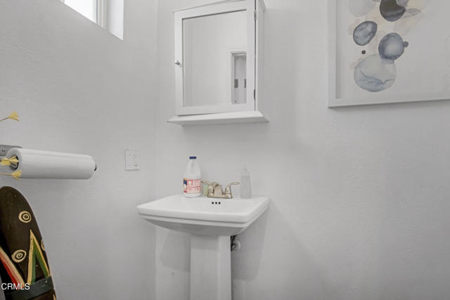 Detail Gallery Image 34 of 35 For 3306 Farnsworth Ave, Los Angeles,  CA 90032 - 3 Beds | 3 Baths