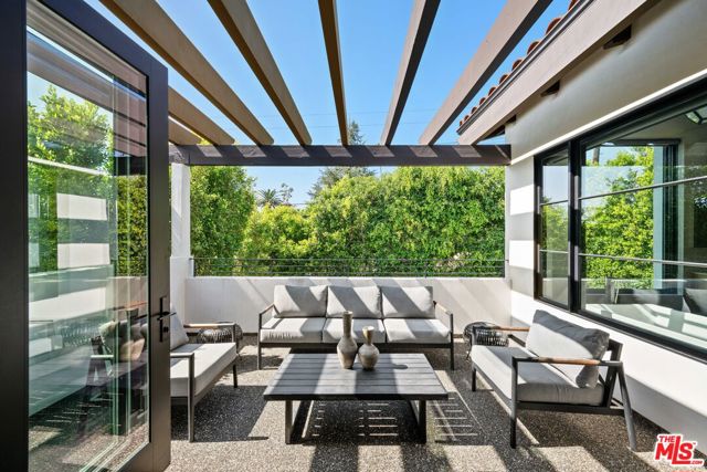 741 N Vista Street, Los Angeles CA: https://media.crmls.org/mediaz/1ad481a7-9eb2-4648-9cf3-9f4b4f9f4ef4.jpg