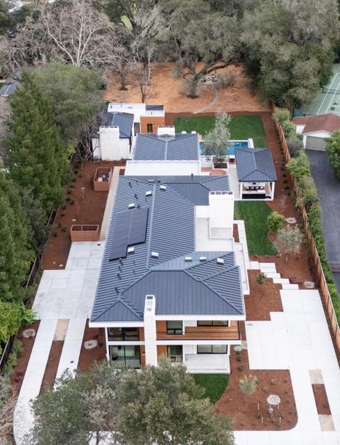 167 Almendral Avenue, Atherton CA: https://media.crmls.org/mediaz/1ad4ea49-e6df-4fe8-a681-07d9de30bde1.jpg