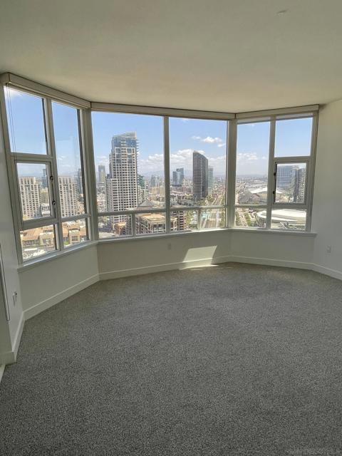 700 W Harbor, San Diego CA: https://media.crmls.org/mediaz/1ad54d90-a6ea-41ec-9e0e-a3b01a0591b3.jpg