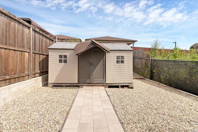 23 Capitol Street, Salinas CA: https://media.crmls.org/mediaz/1ad6154e-2ef9-45ef-b4c3-fea239ef7396.jpg